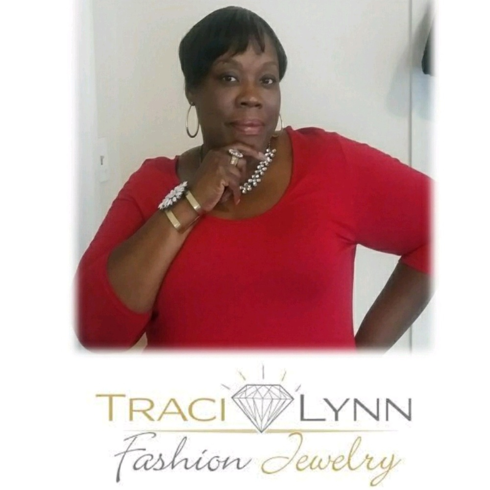 Meet your Posher, Latisha